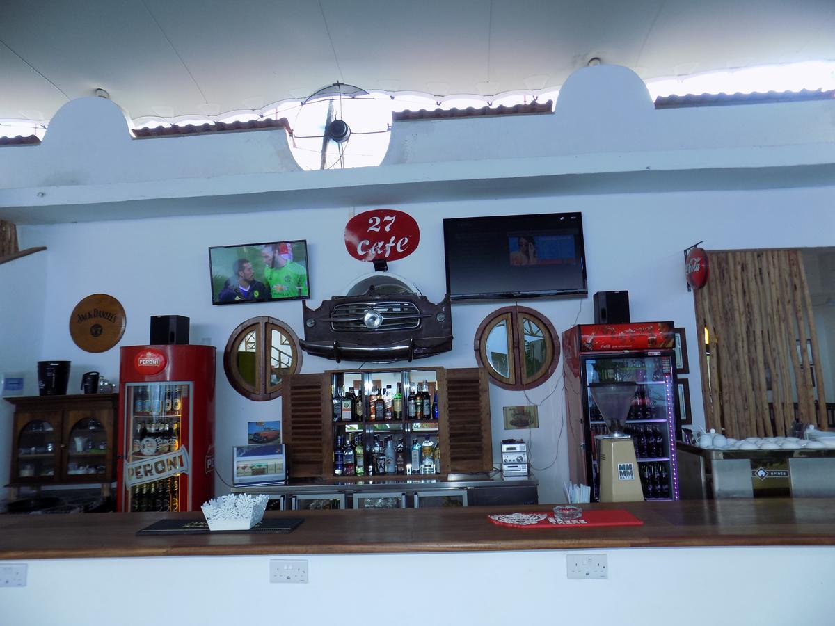 27 Cafe Zanzibar Airport Hotel Exterior photo