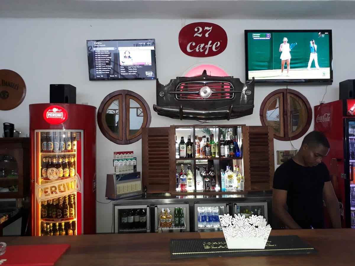 27 Cafe Zanzibar Airport Hotel Exterior photo